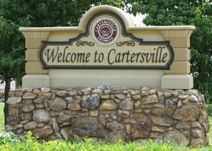 Welcome to Catersville Sign